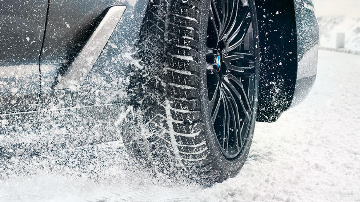 OPTEZ POUR DES PNEUS À L’ÉPREUVE DE L’HIVER.