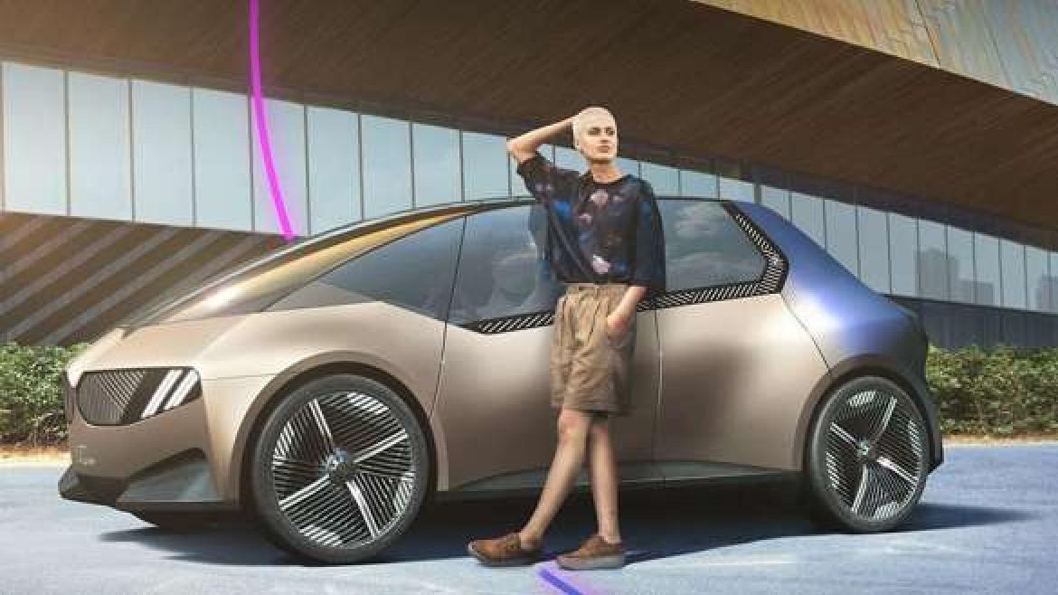 LA BMWi VISION CIRCULAR.